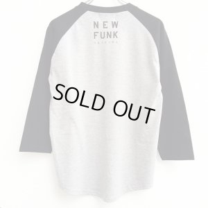 画像2: 【CRACKLIMB】 ONE HAND RAGLAN TEE (GRY)