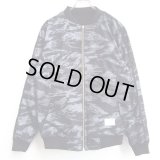 【CROOKS&CASTLES】 ILLSIVE REVERSIBLE BOMBER JACKET