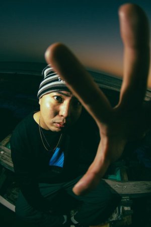 画像5: Disry 1st. Album "I AM" Release Party in OKINAWA [ウェブチケット]