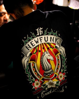 画像10: 【NEWFUNK】HORSE SHOE ZIP HOODIE / STORE 16th.Anniversary Design (Black)