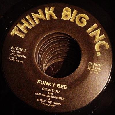 画像1: GRUNTERZ 『FUNKY BEE feat. KGE the SHADOWMEN & SHEEF the 3RD』 (7inch Vinyl)