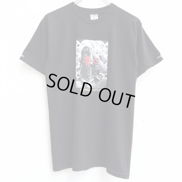 画像1: 【CROOKS&CASTLES】 FEMME FATAL MEDUSA TEE (1)