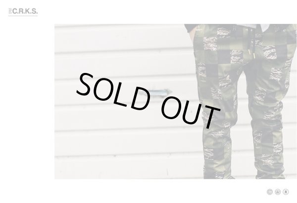 画像9: 【CROOKS&CASTLES】 EMBATTLES JOGGER PANTS (9)