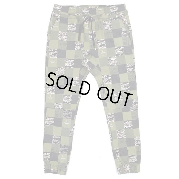 画像1: 【CROOKS&CASTLES】 EMBATTLES JOGGER PANTS (1)