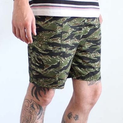 画像3: 【THE HIGHEST END】 TIGER CAMO SHORT