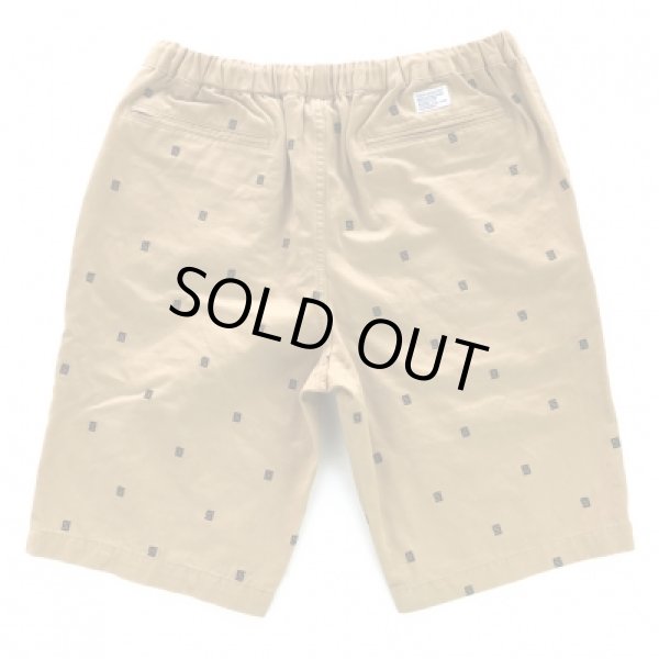画像2: 【CROOKS&CASTLES】 INFINITY CHINO SHORTS (KHAKI) (2)