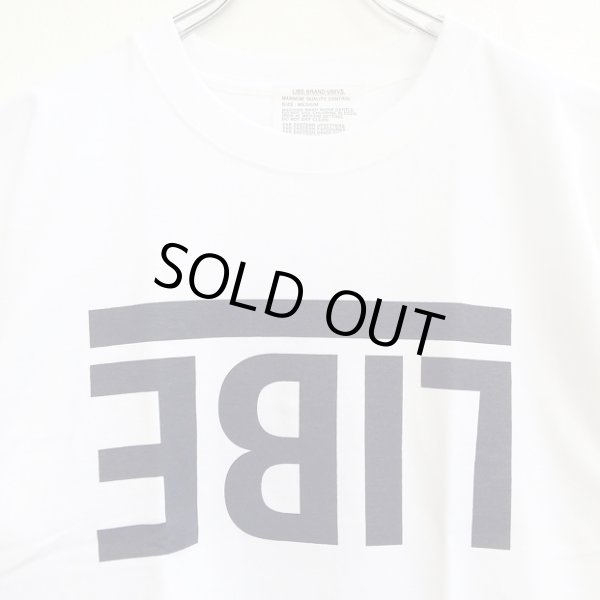 画像3: 【NEWFUNK × LIBE BRAND】 UPSIDE DOWN BIG LOGO TEE (WHT) (3)