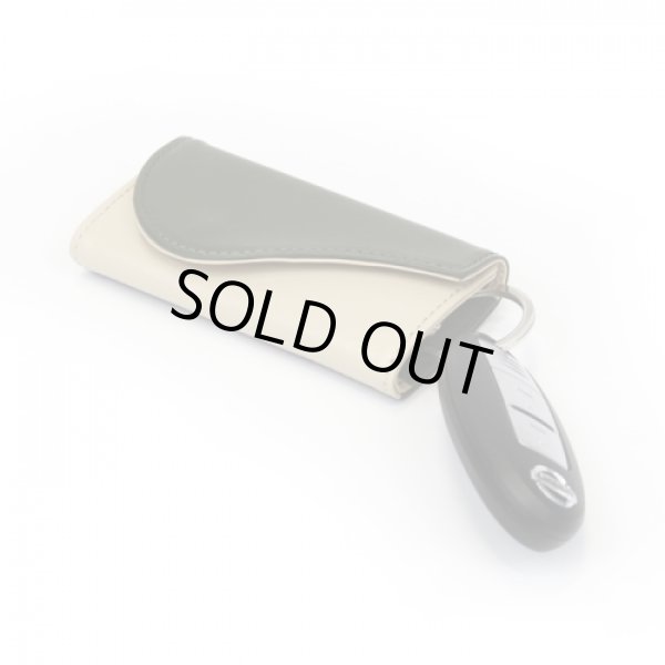 画像2: 【RIVAXIDE】 RIVAXIDE ‘cocktail girl’ Key Case (2)