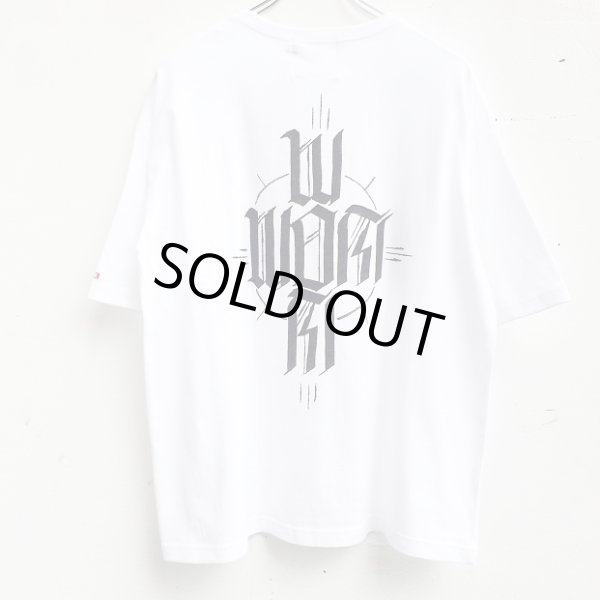 画像2: 【LIBE BRAND×ESOW】WOM CROSS POCKET TEE (WHITE) (2)