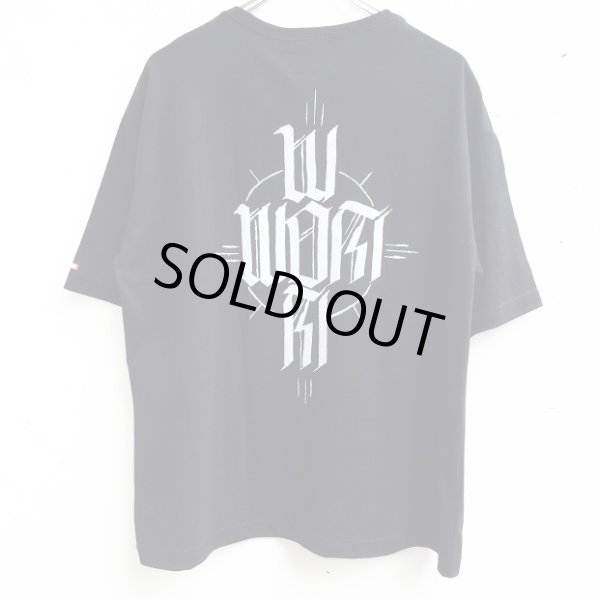 画像2: 【LIBE BRAND×ESOW】WOM CROSS POCKET TEE (BLACK) (2)