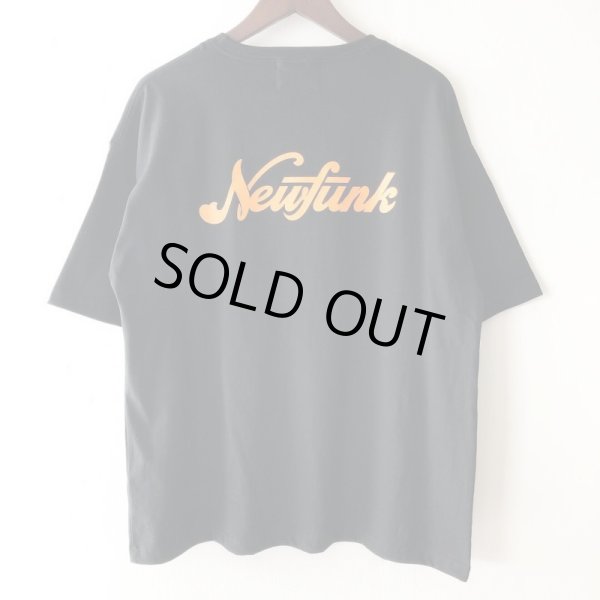 画像2: 【NEWFUNK】’17 LOGO POCKET TEE (BLACK) (2)