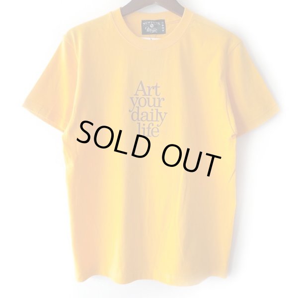 画像2: 【NEWFUNK】UNKUTT RAW MUSIC × DENPA × NFS / TRIPLE NAME TEE (GOLD) (2)