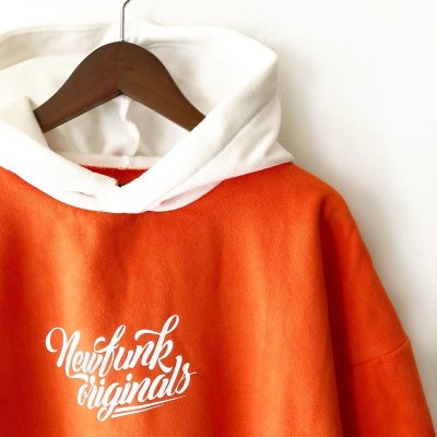 画像1: 【NEWFUNK】TWO LINE HOODIE (ORANGE)