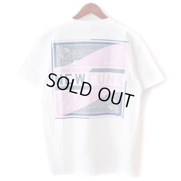画像1: 【NEWFUNK】PAISLEY BANDANA TEE (White) (1)