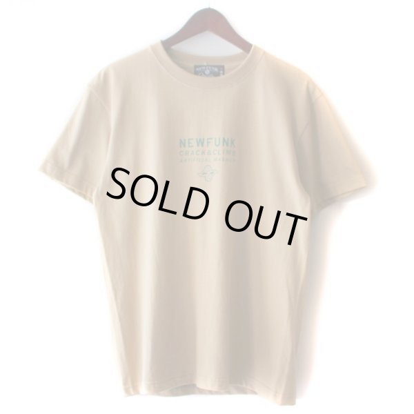 画像2: 【NEWFUNK】PAISLEY BANDANA TEE (Sand Khaki) (2)