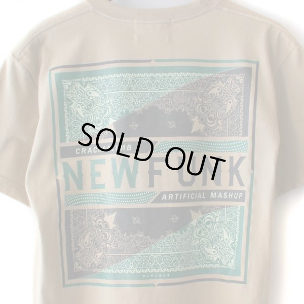 画像4: 【NEWFUNK】PAISLEY BANDANA TEE (Sand Khaki) (4)
