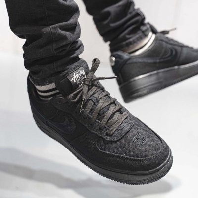 画像1: NIKE AIR FORCE 1 × Stüssy "Triple Black"