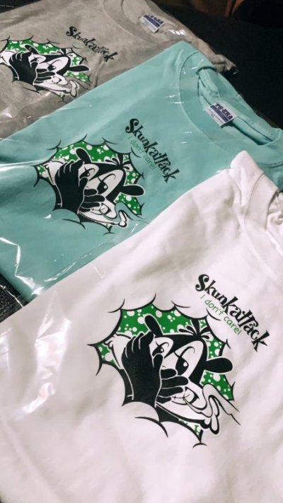 画像1: Skunk Attack Tee (White)