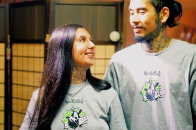 画像2: Skunk Attack Tee (Gray)