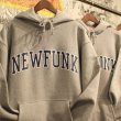 画像7: 【NEWFUNK】COLLEGE LOGO HOODIE (Gray) (7)