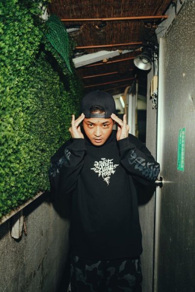 画像1: 【NEWFUNK】Roughing CREW NECK SWEAT (Black)