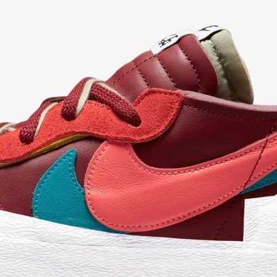 画像2: NIKE x sacai x KAWS Bazer Low "Team Red"