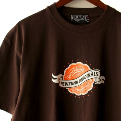 画像1: 【NEWFUNK】Freshman TEE (Dark Brown)