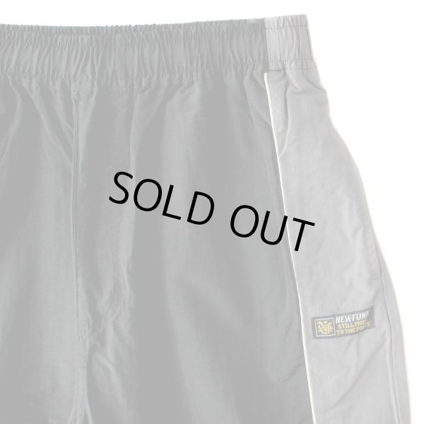 画像2: 【NEWFUNK】GRYM TRACK PANTS (Brk/Gry) (2)