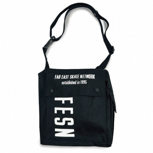 画像1: 【LIBE BRAND】FESN NYLON SHOULDER BAG (Black) (1)