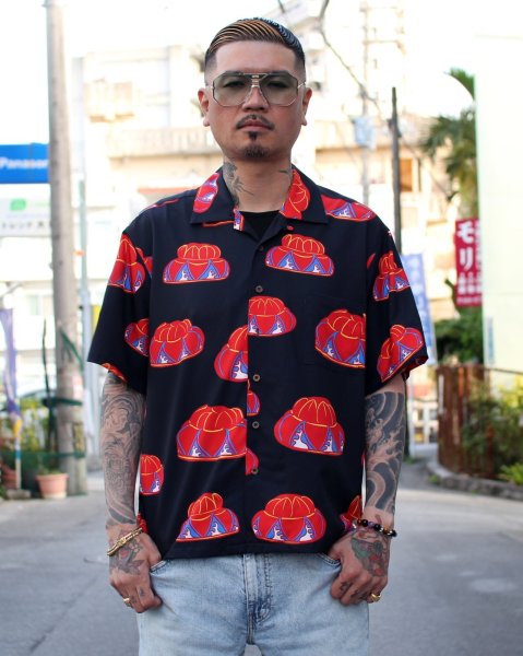 画像1: 【Ryukyu Pride Wear】Open Collar Shirt -花笠- (Black) (1)