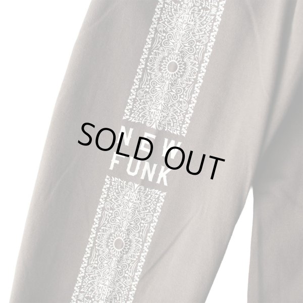 画像6: 【NEWFUNK】PAISLEY BANDANA Long Sleeve Shirt -ONECALLA- (Charcoal Black) (6)